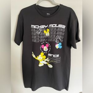 Mickey Mouse t shirt size M